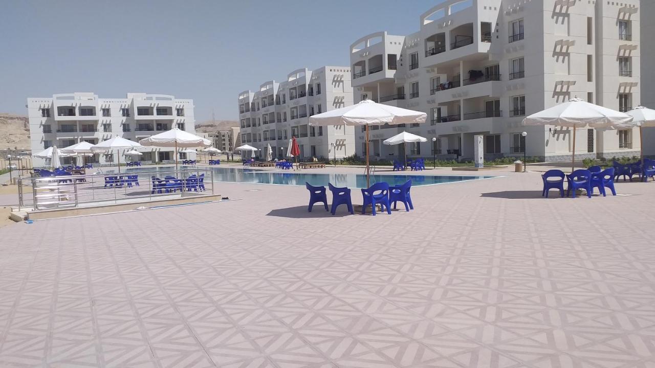 شاليه فرش فندقي بقرية بالميرا بيتش العين السخنه للعائلات Ain Sukhna Buitenkant foto